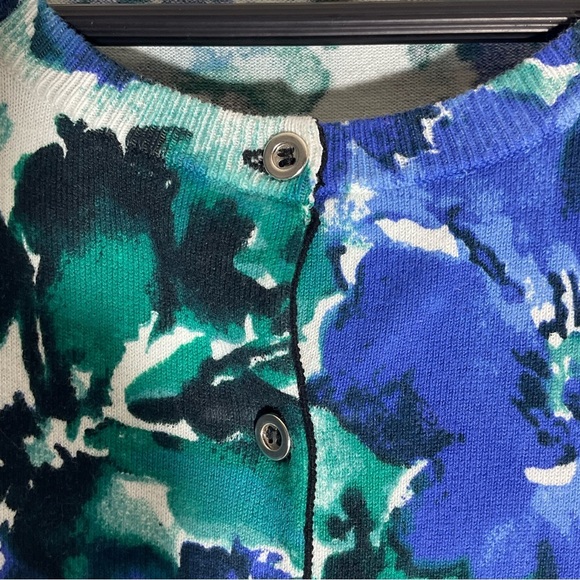 Jones New York Blue Green White 3/4 Sleeves Button Up Sweater Round Neck Size M - Picture 4 of 16